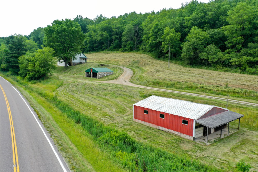 80 Acres With ThreeBedroom Home And Outbuildings! Jewett, OH KIKO